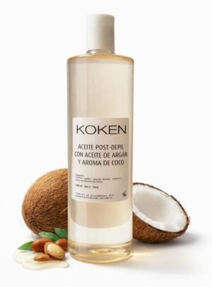 Aceite post depilatorio Koken 500ml con aceite de argán y aroma de coco en botella transparente sobre fondo blanco con cocos y nueces de argán
