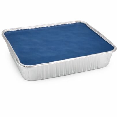 Cera depilatoria verde azuleno en bandeja de aluminio 500g con cera sólida azul sobre fondo blanco — formato profesional para centros de estética