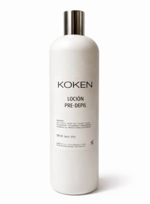 Loción pre-depil Koken 500ml en botella blanca con tapón plateado sobre fondo blanco — prepara la piel antes de la depilación y previene la foliculitis